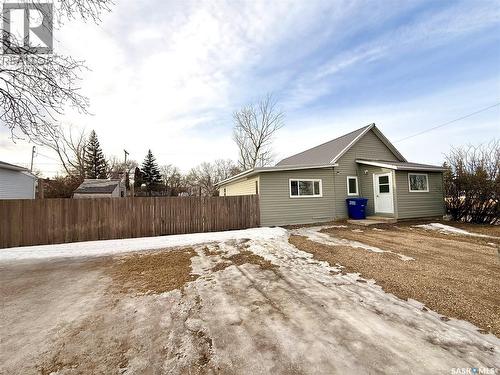 532 Leonard Street, Herbert, SK - Outdoor