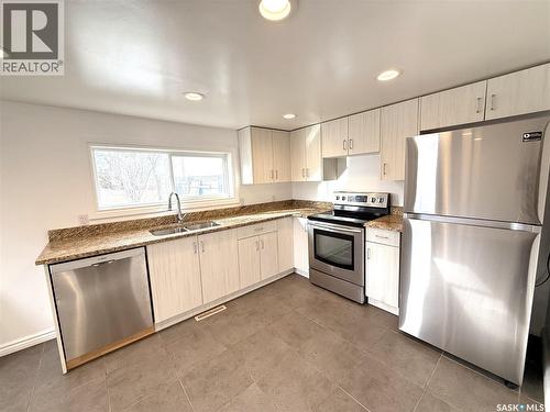 532 Leonard Street, Herbert, SK - Indoor Photo Showing Kitchen With Stainless Steel Kitchen With Double Sink