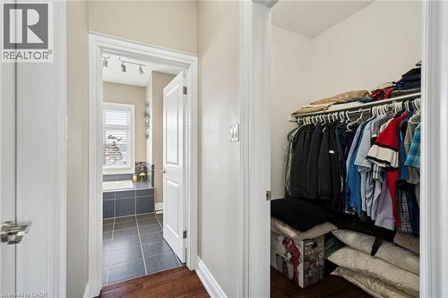 10 Brolley Crescent, Thornton, ON - Indoor Photo Showing Other Room