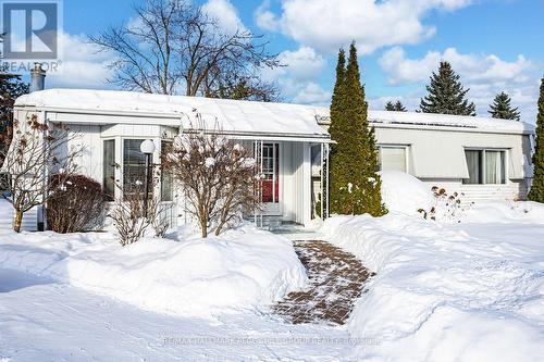 8 CARMANS COVE  Innisfil, ON L9S 1R9