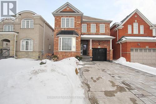 11 BLUFFMEADOW STREET  Brampton, ON L6P 3K3