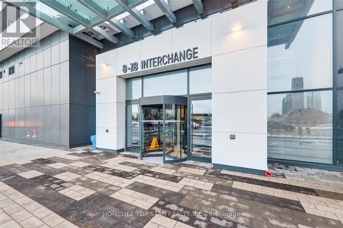 5601 - 8 Interchange Way, Vaughan, ON - Outdoor