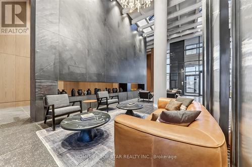 5601 - 8 Interchange Way, Vaughan, ON - Indoor