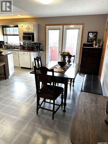 797 4Th Street W, Shaunavon, SK - Indoor