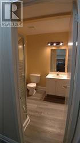 3361 Delfi Road, Mississauga, ON - Indoor Photo Showing Bathroom