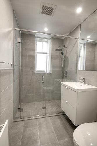 Salle de bains - 107-4557 Rue Sherbrooke O., Westmount, QC - Indoor Photo Showing Bathroom