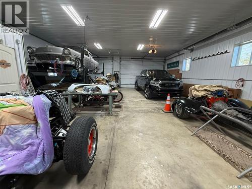 225 11Th Avenue, Swift Current, SK - Indoor Photo Showing Garage