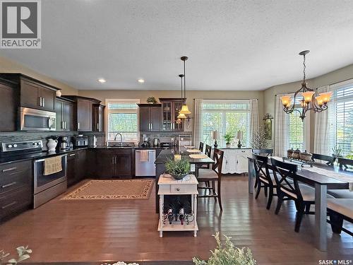 225 11Th Avenue, Swift Current, SK - Indoor