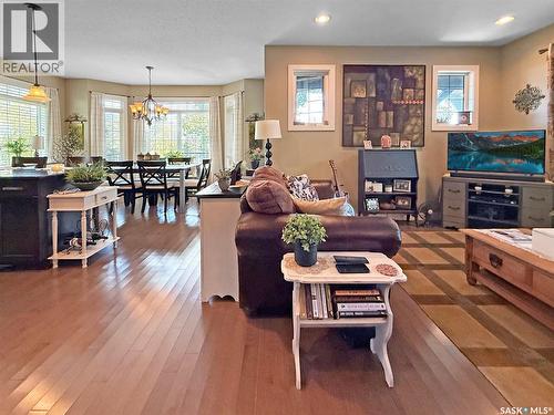 225 11Th Avenue, Swift Current, SK - Indoor