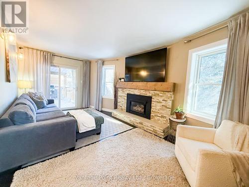 331 Morrison Road, Kitchener, ON - Indoor Photo Showing Living Room With Fireplace