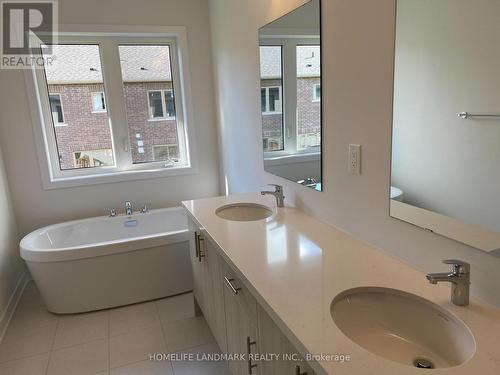 36 John Canning Way E, Markham, ON - Indoor Photo Showing Bathroom