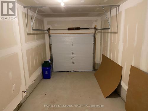 36 John Canning Way E, Markham, ON - Indoor Photo Showing Garage