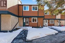124 - 1449 RIDGEBROOK DRIVE  Ottawa, ON K1B 4T1