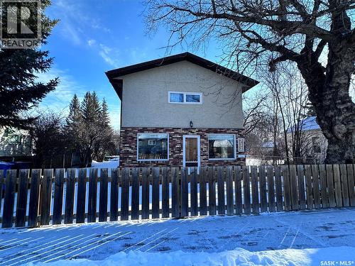 732 101st STREET  North Battleford, SK S9A 0Z1