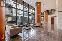 2015 - 17 BATHURST STREET  Toronto, ON M5V 0N1