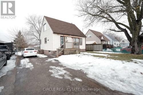 6755 MCLEOD ROAD  Niagara Falls, ON L2G 3G7