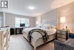 Primary Suite w/Ensuite & oversized Walk-In Closet - 