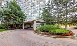 407 - 24 HANOVER ROAD  Brampton, ON L6S 5K8