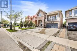 49 SLEIGHTHOLME CRESCENT  Brampton, ON L6P 3E8