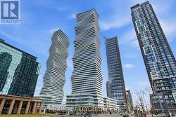 1811 - 3900 CONFEDERATION PARKWAY  Mississauga, ON L5B 0M3