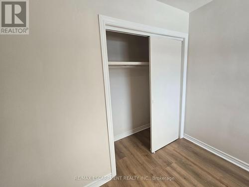 8199 Twenty Road E, Hamilton, ON - Indoor Photo Showing Other Room