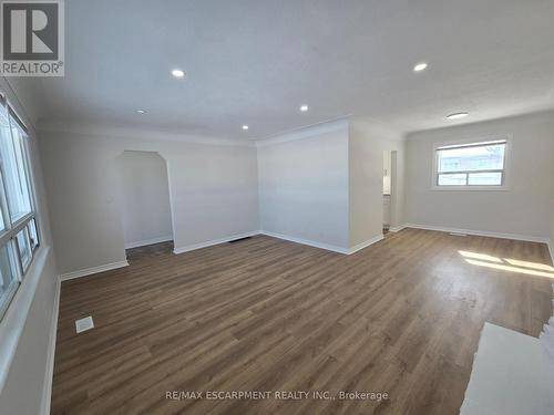 8199 Twenty Road E, Hamilton, ON - Indoor Photo Showing Other Room