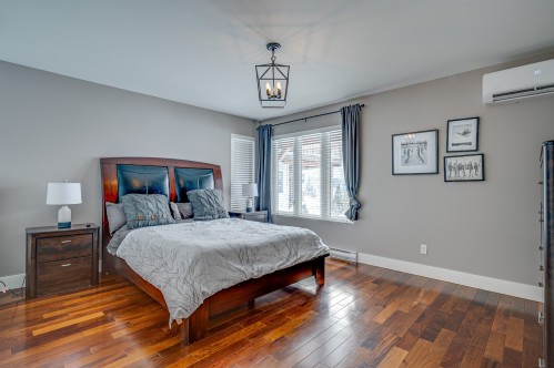 Master Bedroom - 305 Crois. Des Neiges, Saint-Sauveur, QC - Indoor Photo Showing Bedroom