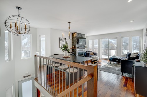 Overall view - 305 Crois. Des Neiges, Saint-Sauveur, QC - Indoor Photo Showing Dining Room