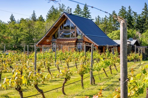 1885 Central Rd, Hornby Island, BC 