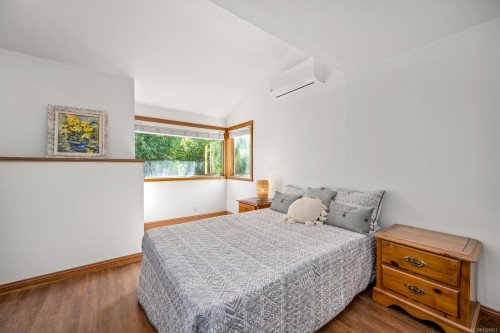 1885 Central Rd, Hornby Island, BC 