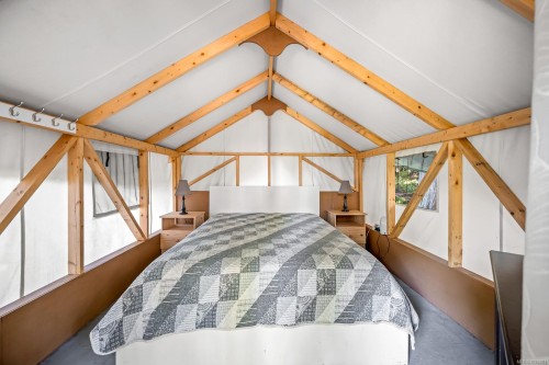 1885 Central Rd, Hornby Island, BC 