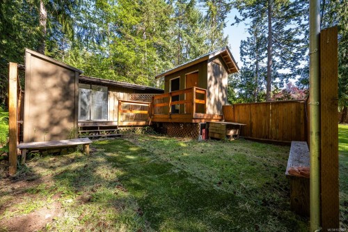 1885 Central Rd, Hornby Island, BC 