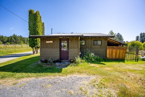 1885 Central Rd, Hornby Island, BC 