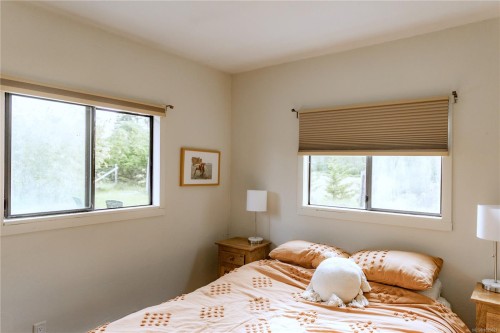 1885 Central Rd, Hornby Island, BC 