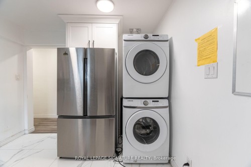 406 Tamarack Drive, Waterloo, ON - Indoor Photo Showing Laundry Room