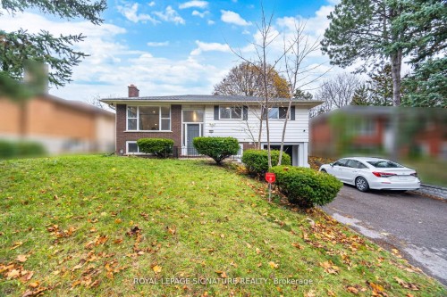 406 Tamarack Drive, Waterloo, ON - Outdoor With Facade