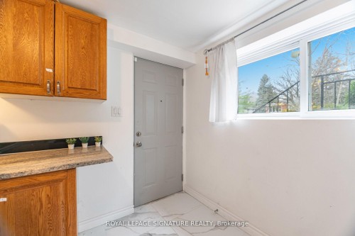 406 Tamarack Drive, Waterloo, ON - Indoor Photo Showing Other Room
