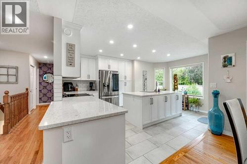 13 Dillon Close, Red Deer, AB 