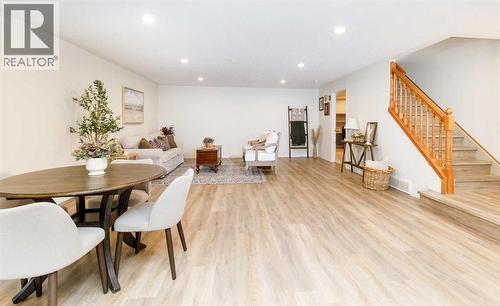 13 Dillon Close, Red Deer, AB 