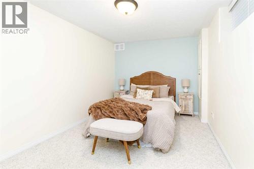 13 Dillon Close, Red Deer, AB 