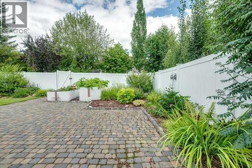 13 Dillon Close, Red Deer, AB 