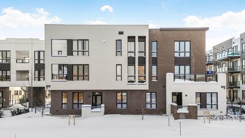 208-906 Av. Pierre-Dansereau  Terrebonne (Terrebonne), QC J6Y 0N3