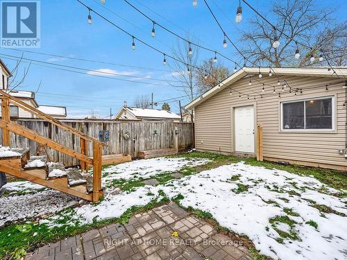 180 Rosslyn Avenue N, Hamilton, ON - Outdoor