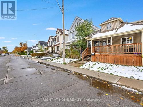 180 Rosslyn Avenue N, Hamilton, ON - Outdoor With Deck Patio Veranda