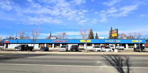 5010  50 Ave, Calmar, AB 