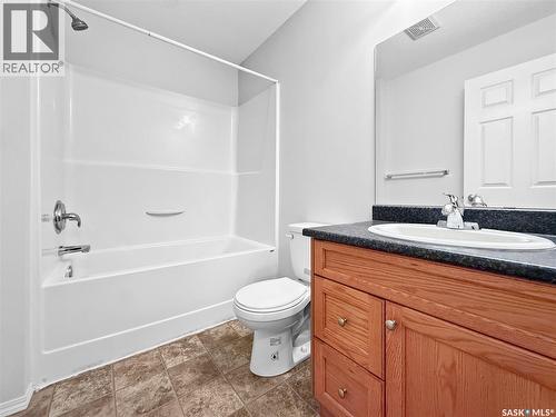 36 1275 Railway Street, Swift Current, SK - Indoor Photo Showing Bathroom