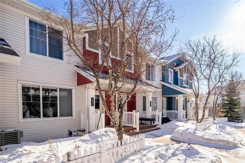 807 280 Amber Trail, Winnipeg, MB - Outdoor With Facade
