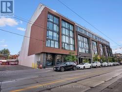 PH 621 - 899 COLLEGE STREET W  Toronto, ON M6H 3P7