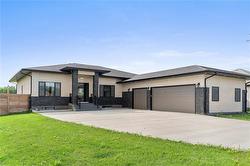 4 DISCOVERY COVE  Headingley, MB R4H 1A2