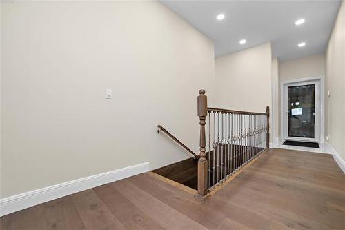 4 Discovery Cove, Headingley, MB 